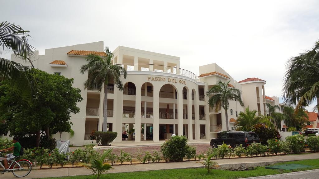 Paseo Del Sol Condohotel By Bvr Playa del Carmen Exterior photo