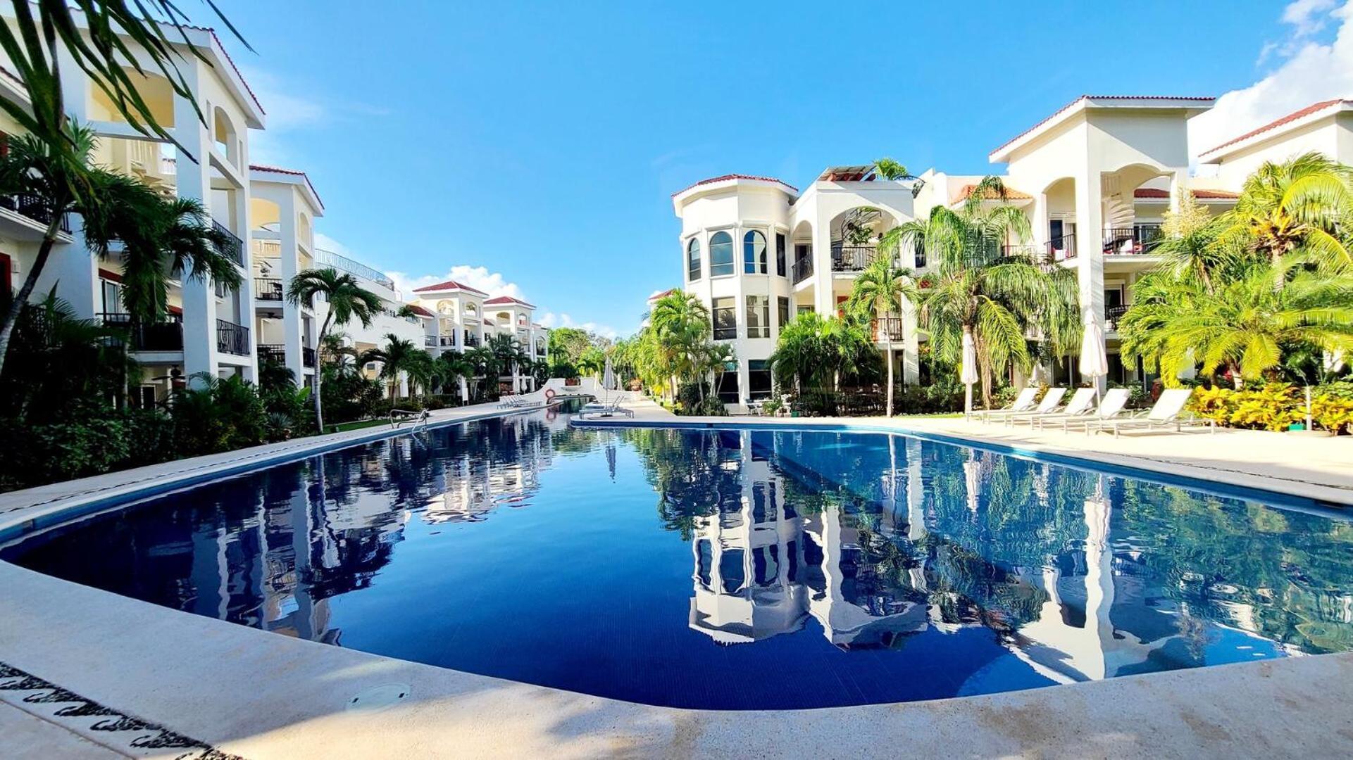 Paseo Del Sol Condohotel By Bvr Playa del Carmen Exterior photo