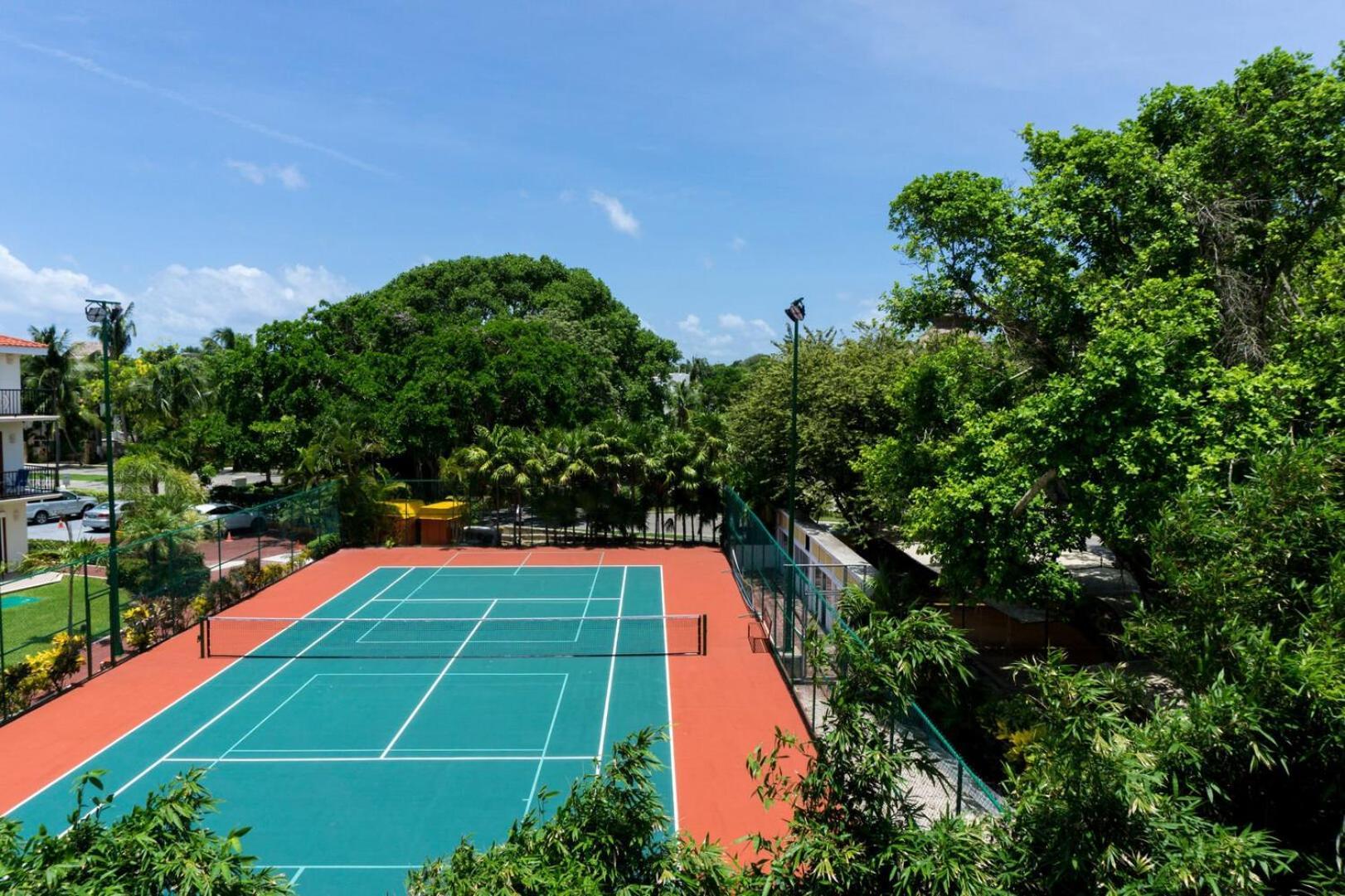 Paseo Del Sol Condohotel By Bvr Playa del Carmen Exterior photo