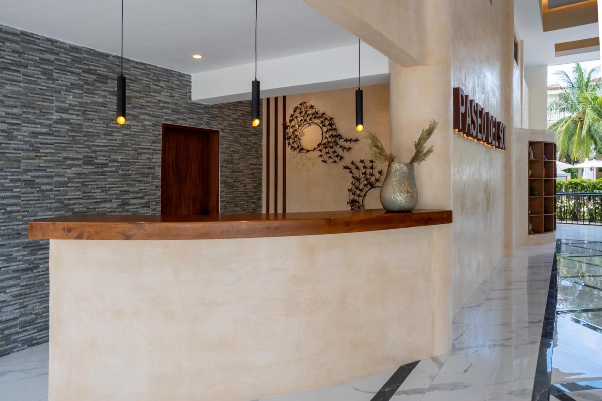 Paseo Del Sol Condohotel By Bvr Playa del Carmen Exterior photo
