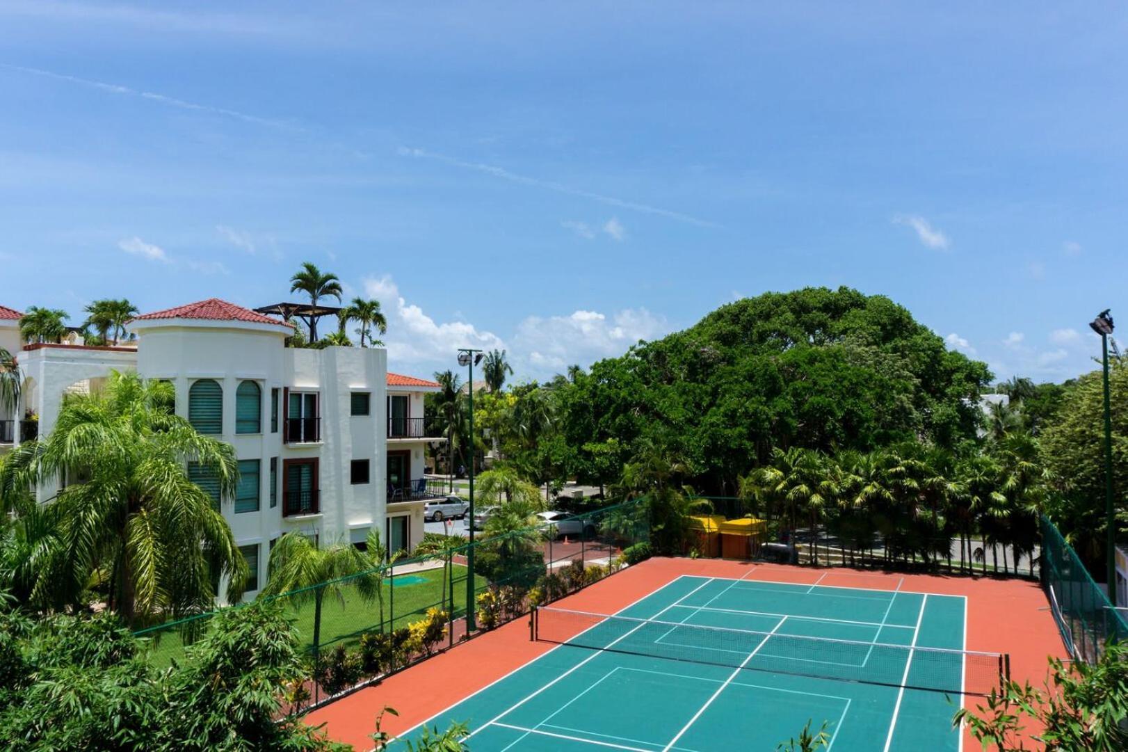Paseo Del Sol Condohotel By Bvr Playa del Carmen Exterior photo